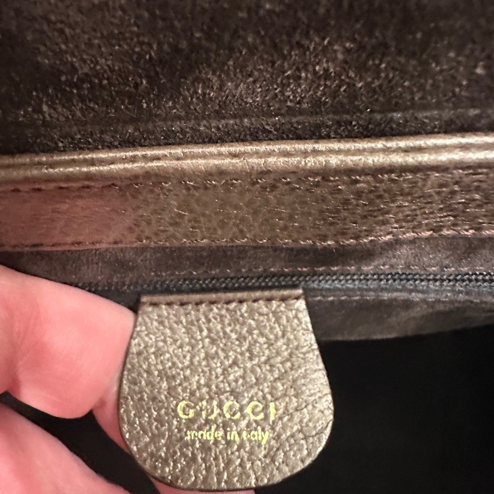 🚫SOLD🚫✨💎VINTAGE💎✨ GUCCI BAMBOO BAG
IN METALLIC CHAMPAIGNE LEATHER! - Picture 10 of 15
